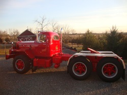 Tandem Axle B-81 Tractor